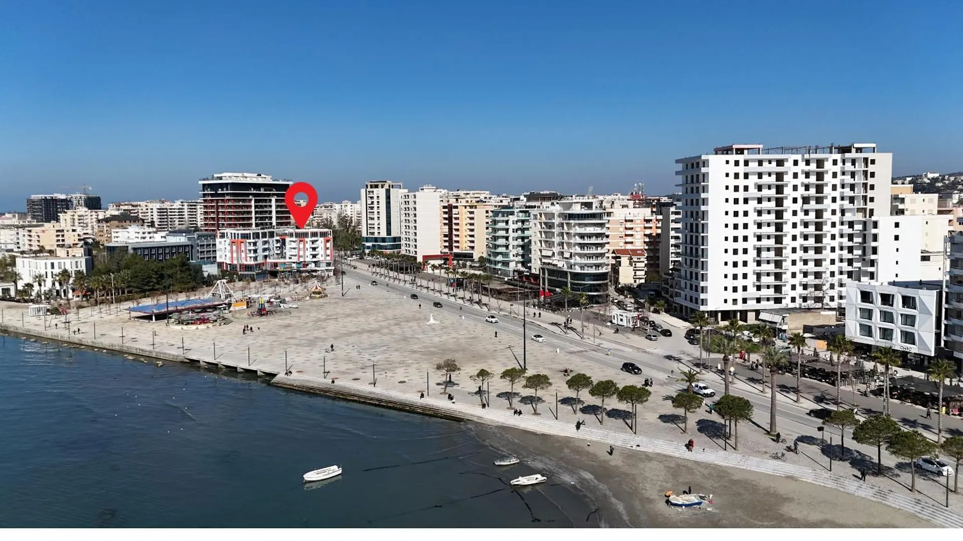 Vlorë Holiday Apartment Central & Sea View