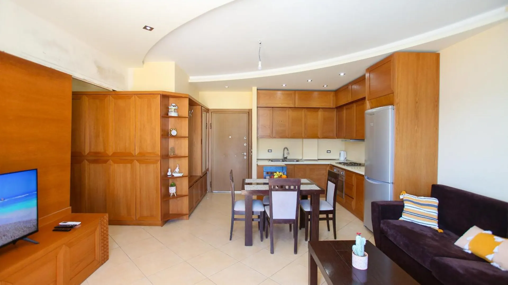 Vlorë Holiday Apartment Central & Sea View 0*,  אלבניה